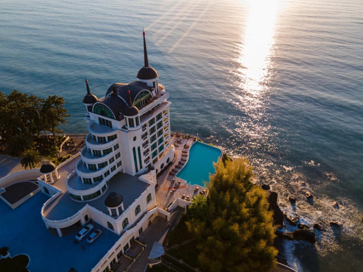 Castello Mare All Inclusive Resort บาทูมิ ภายนอก รูปภาพ
