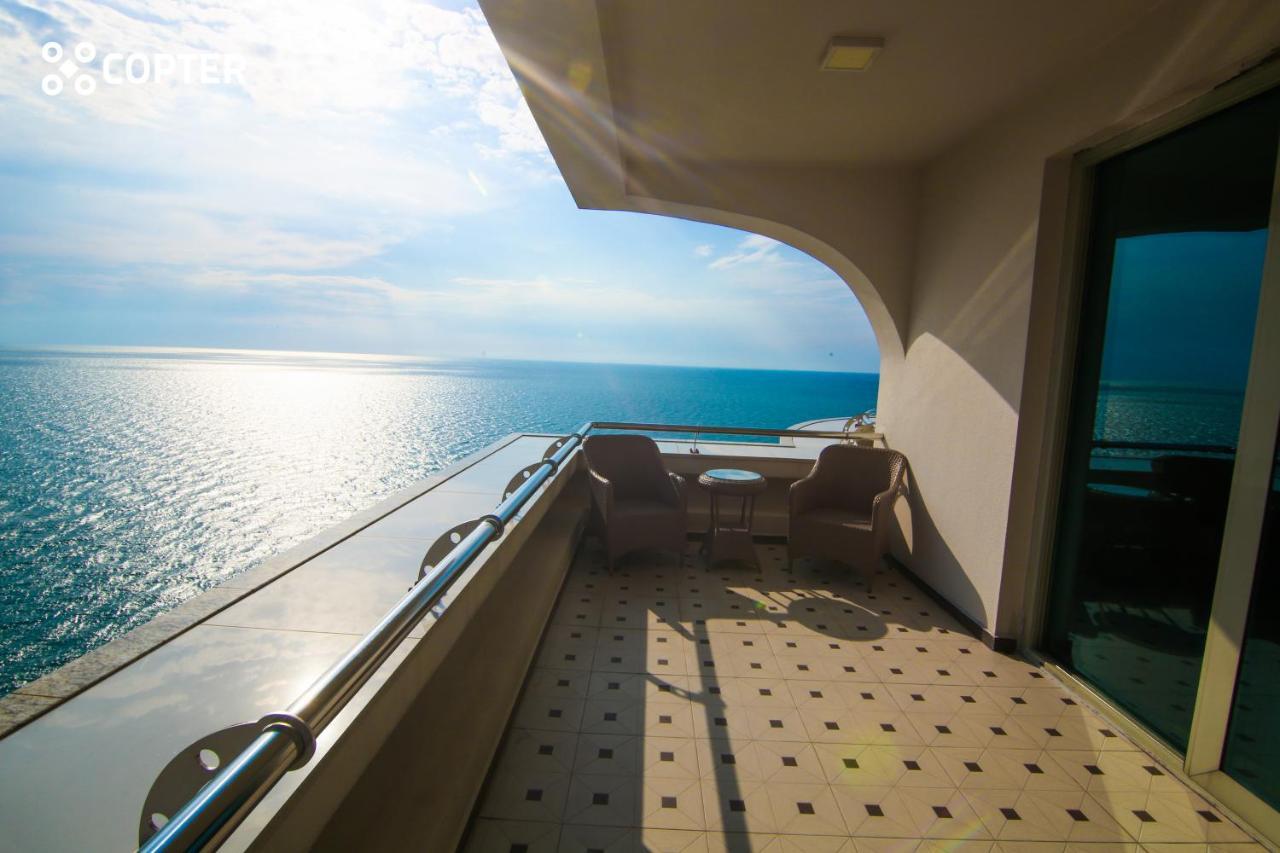 Castello Mare All Inclusive Resort บาทูมิ ภายนอก รูปภาพ