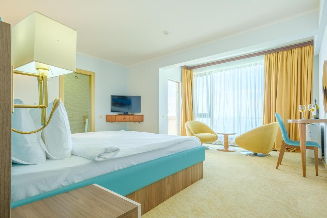 Castello Mare All Inclusive Resort บาทูมิ ภายนอก รูปภาพ