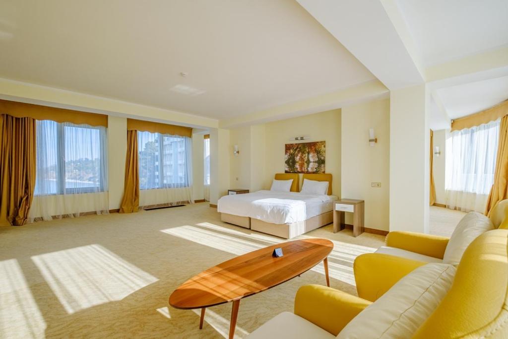 Castello Mare All Inclusive Resort บาทูมิ ห้อง รูปภาพ